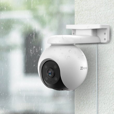 Cámara EZVIZ H8 PRO 2K instalada en exterior